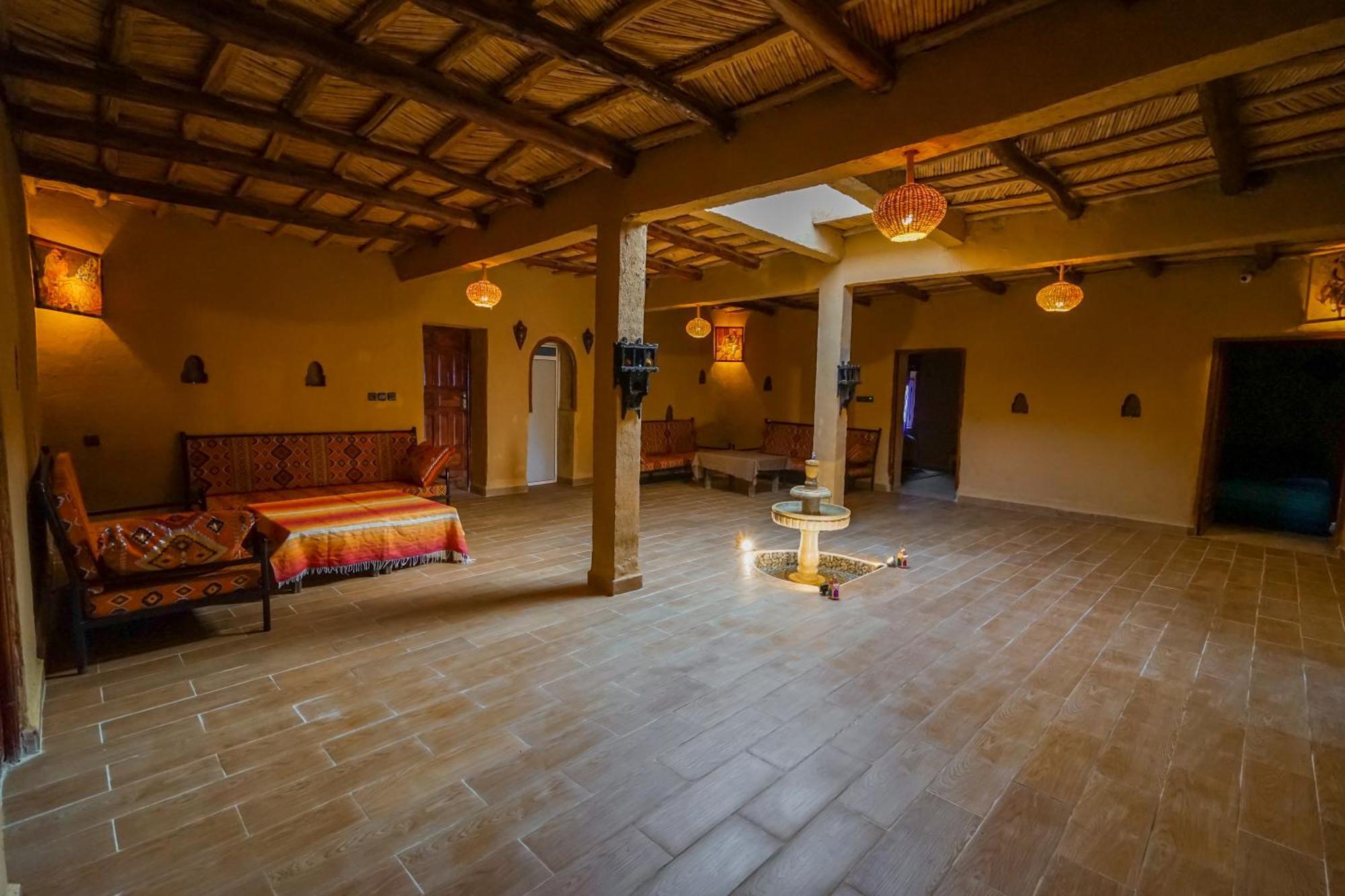 Riad Marhaba Merzane Luaran gambar